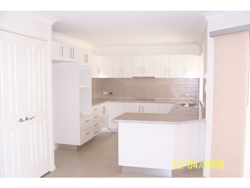 Regents Park QLD 4118