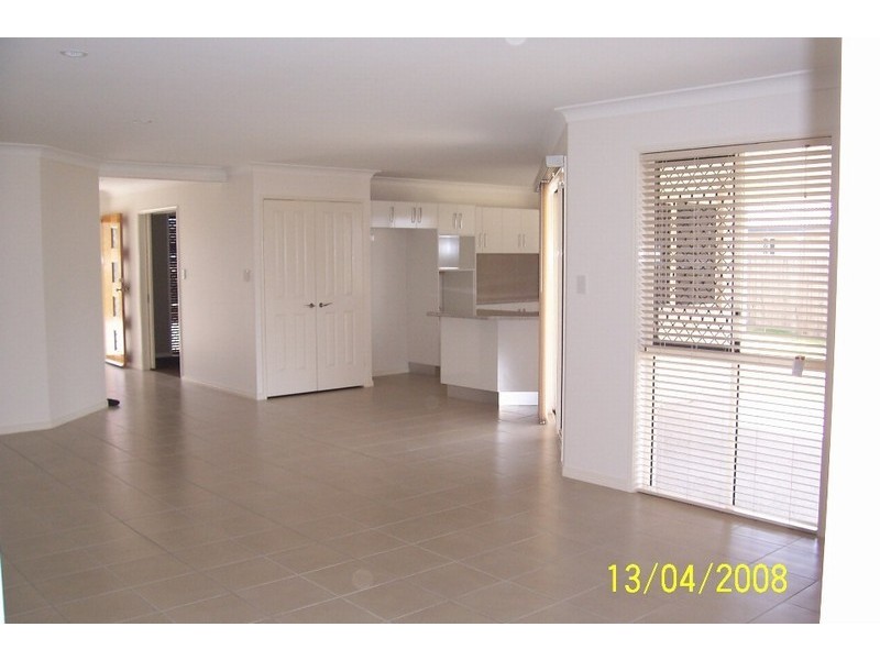 Regents Park QLD 4118