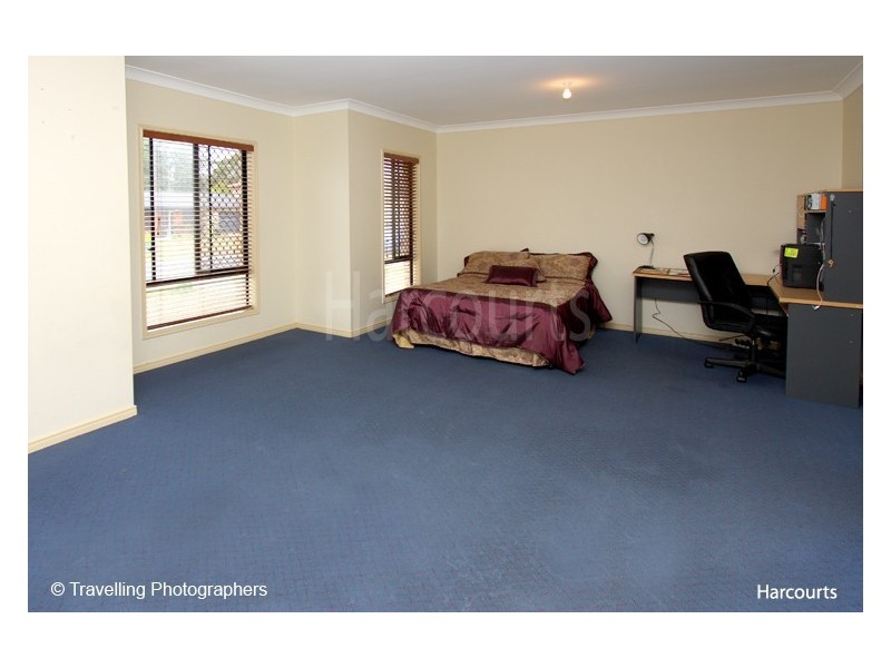 Regents Park QLD 4118