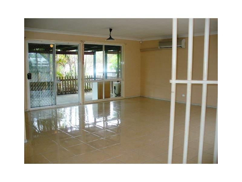 Regents Park QLD 4118
