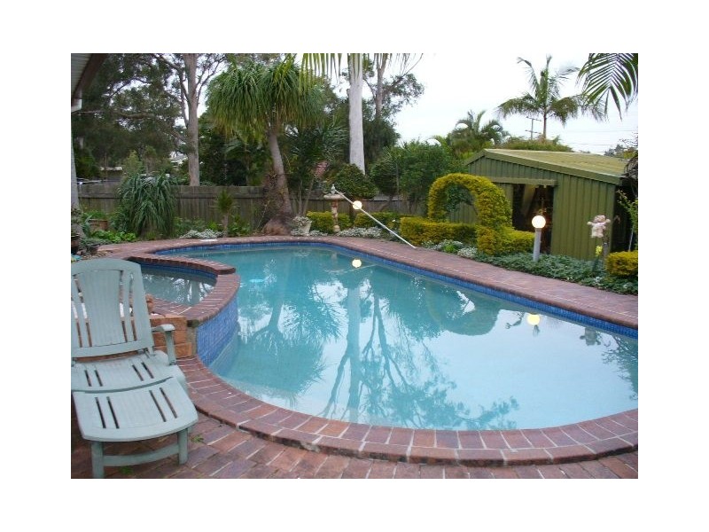 36 Oakdale St, Browns Plains QLD 4118