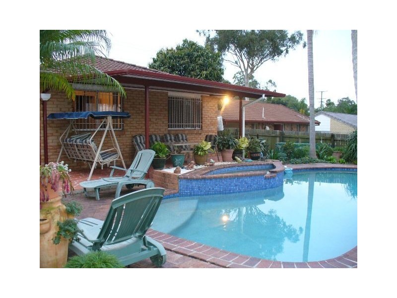 36 Oakdale St, Browns Plains QLD 4118