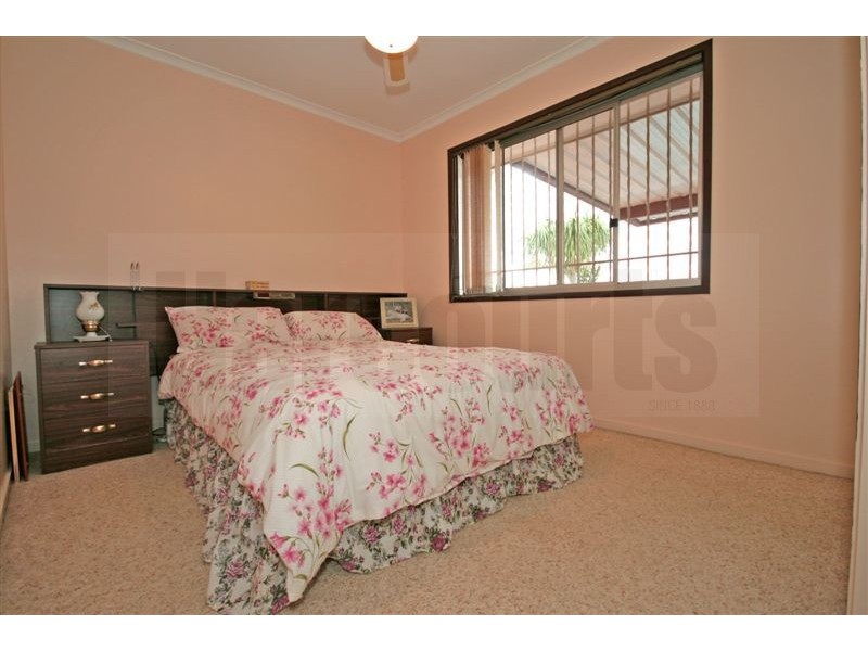 36 Oakdale St, Browns Plains QLD 4118