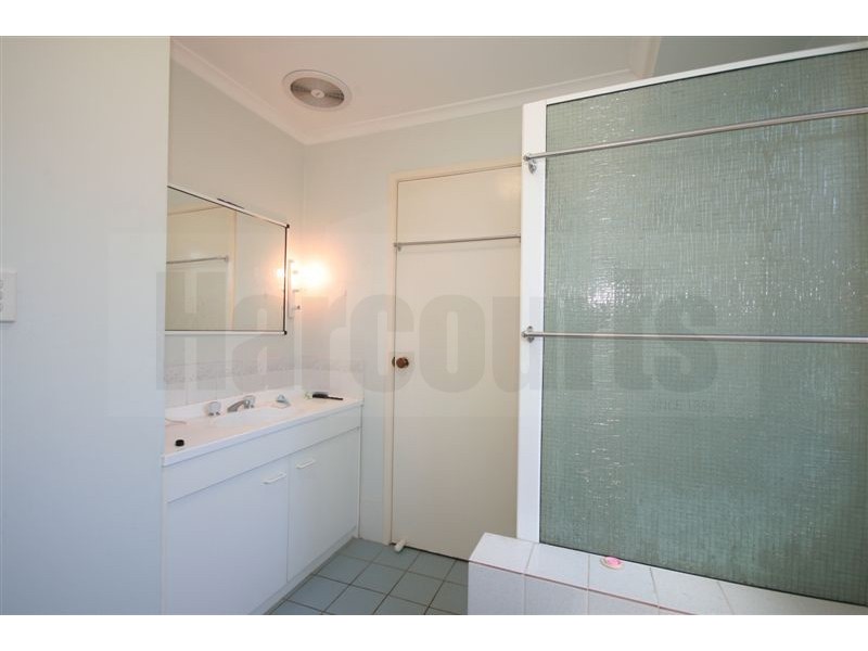 Hillcrest QLD 4118