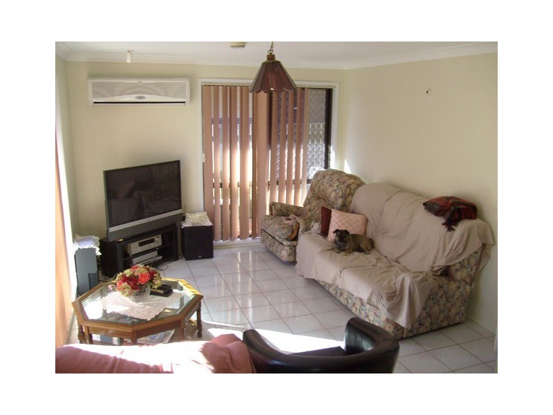 10 Matson Ave, Regents Park QLD 4118