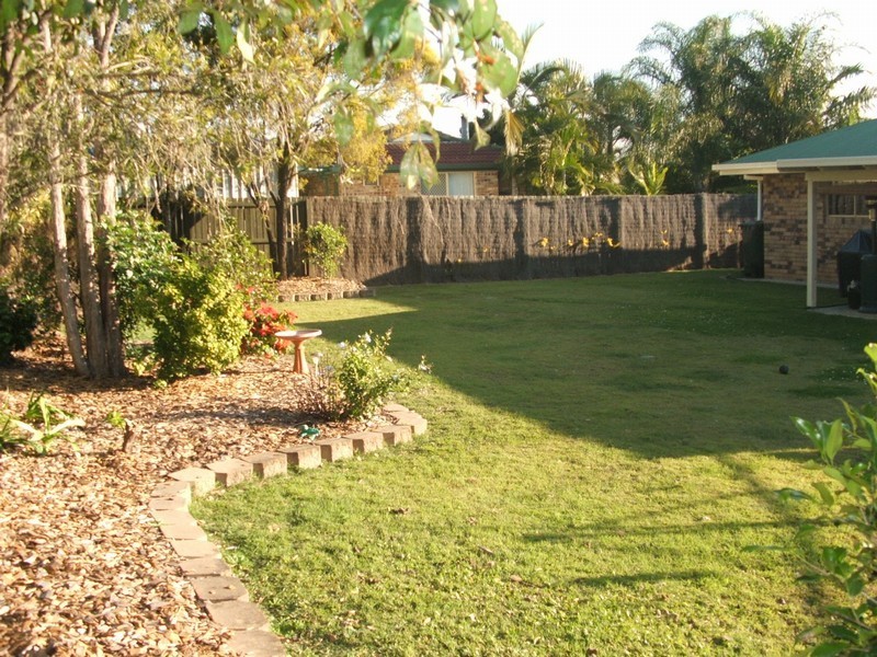 Hillcrest QLD 4118