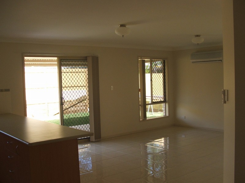 21 Moxey St, Marsden QLD 4132