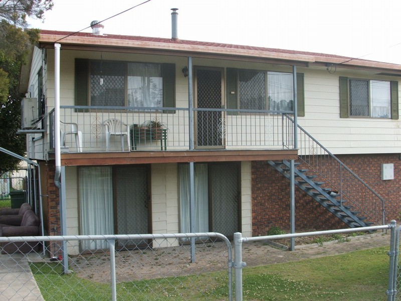 109 Waratah Dr, Crestmead QLD 4132