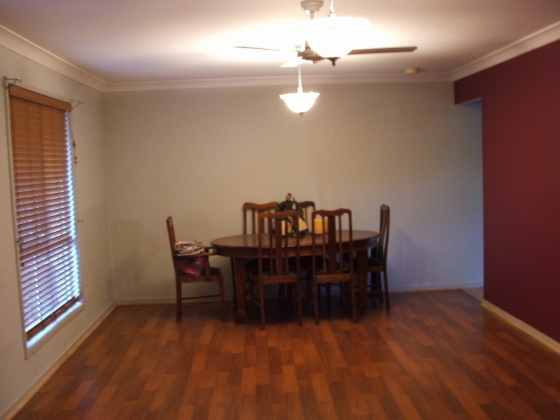 Regents Park QLD 4118
