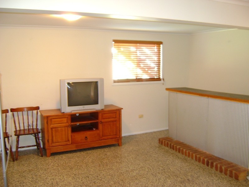 3 Tovey Rd, Boronia Heights QLD 4124