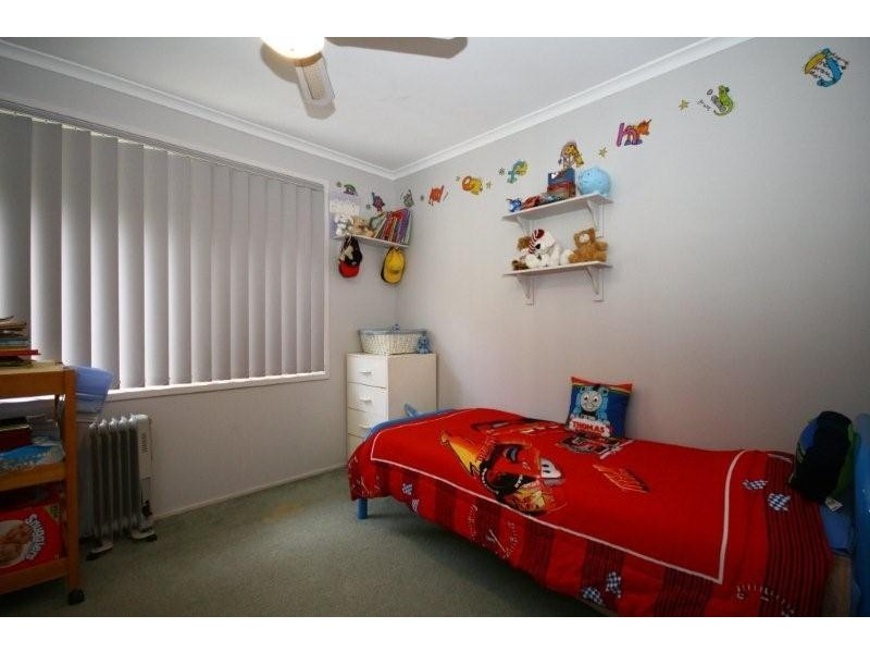 15 Barcoo ct, Hillcrest QLD 4118