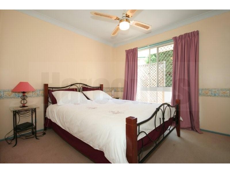 7 Calluna ct, Regents Park QLD 4118