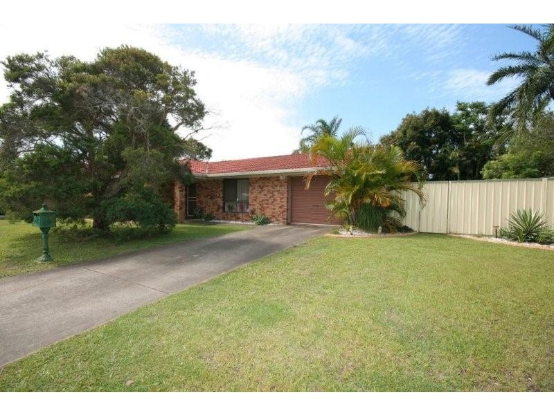 40 Bennett Dr, Regents Park QLD 4118