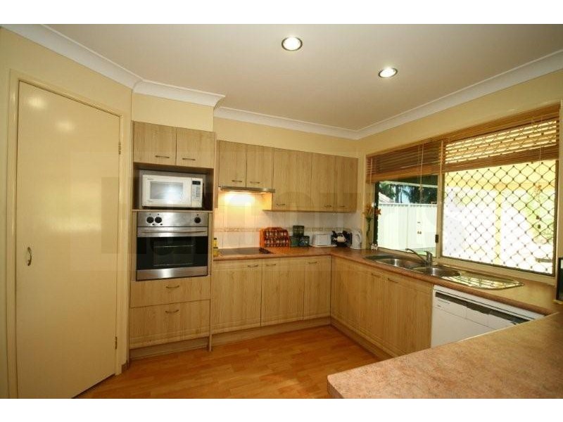 6 Yeoman Ct, Boronia Heights QLD 4124