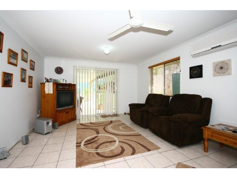 51 Argule St, Hillcrest QLD 4118