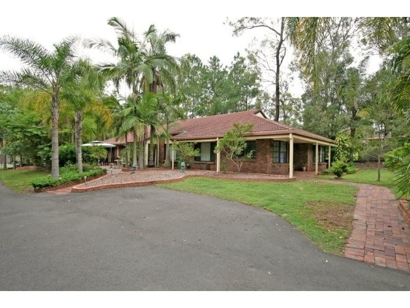 11 Jacaranda Ave, Boronia Heights QLD 4124