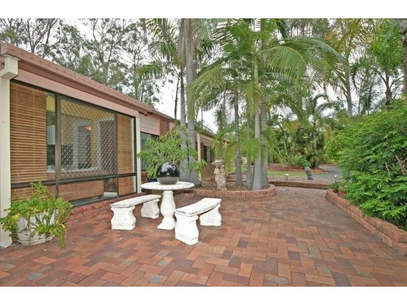 11 Jacaranda Ave, Boronia Heights QLD 4124