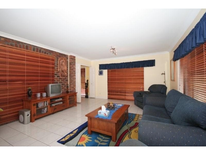 11 Jacaranda Ave, Boronia Heights QLD 4124