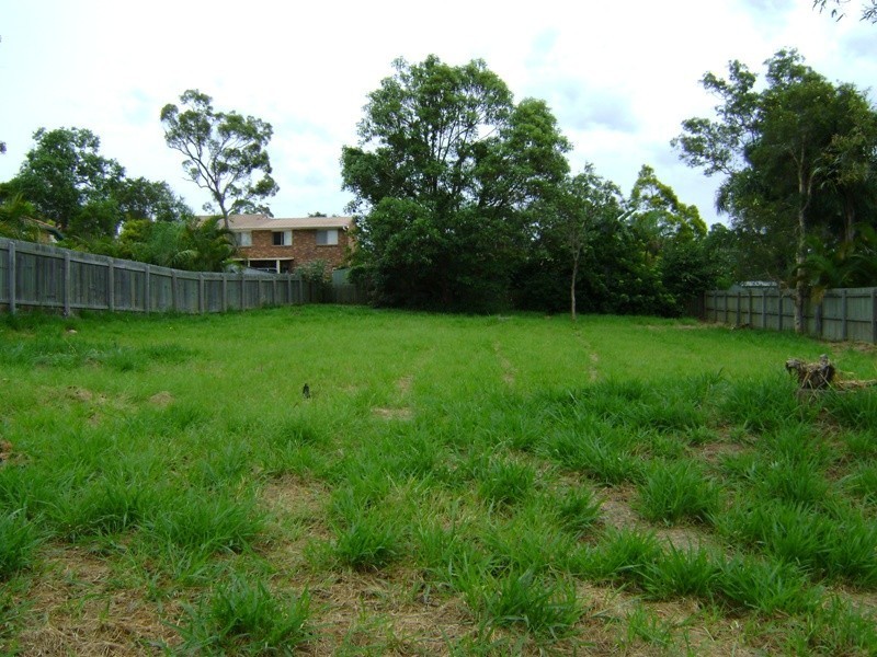 13 Owens Crescent, Regents Park QLD 4118