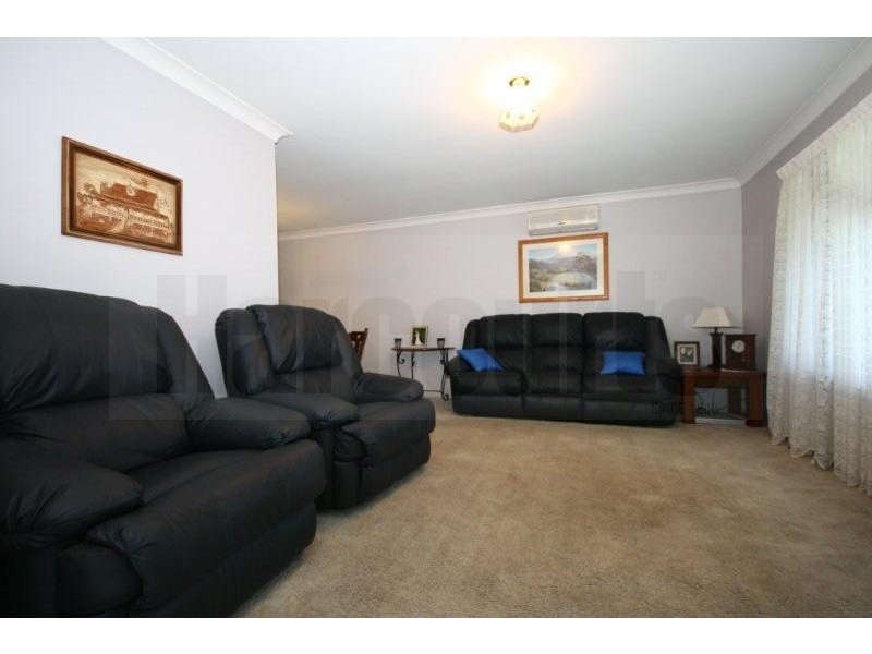 17 Bank Street, Browns Plains QLD 4118