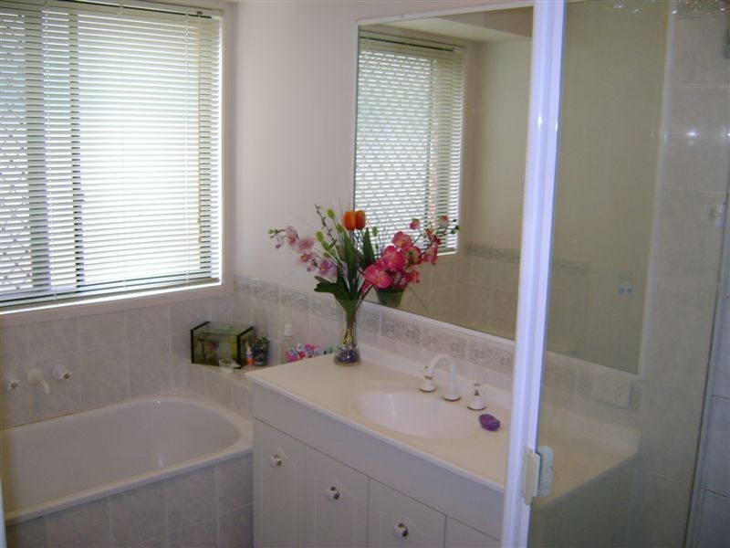 Regents Park QLD 4118