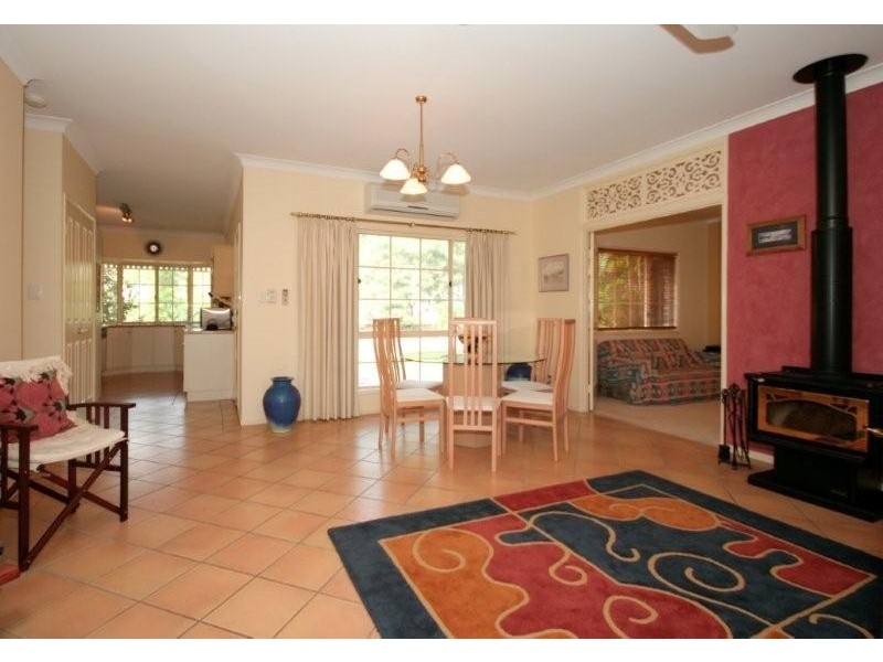 11 Merluna Rd, Park Ridge South QLD 4125