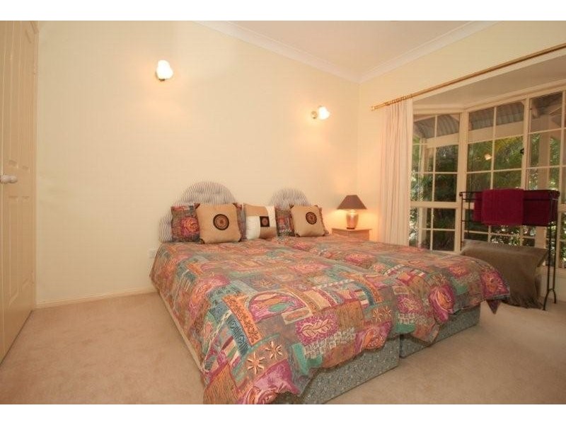 11 Merluna Rd, Park Ridge South QLD 4125