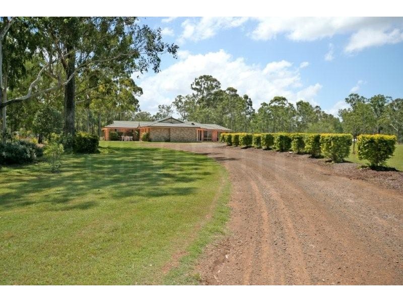 55 Gracelands Dr, North Maclean QLD 4280