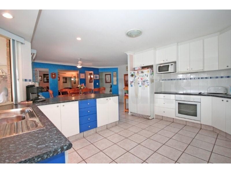 Regents Park QLD 4118