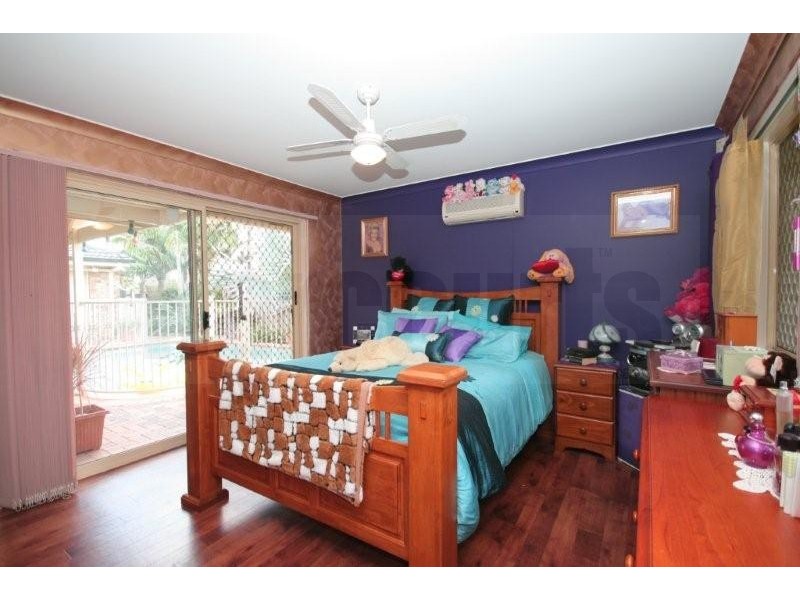 Regents Park QLD 4118