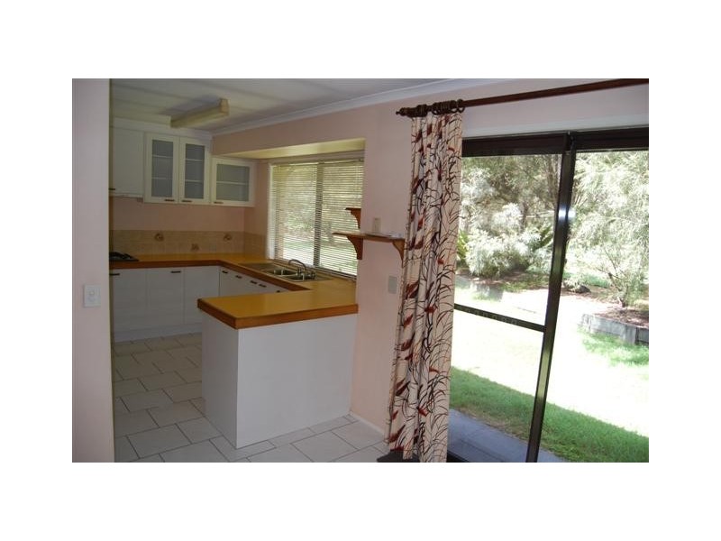 18 Leanne Ct, Greenbank QLD 4124