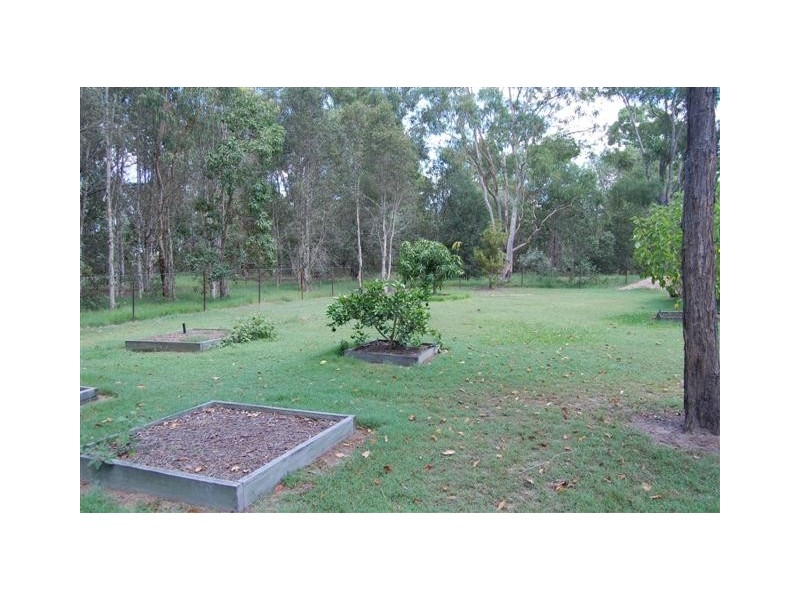 18 Leanne Ct, Greenbank QLD 4124