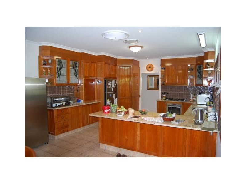 8-10 Priory Pl, Forestdale QLD 4118