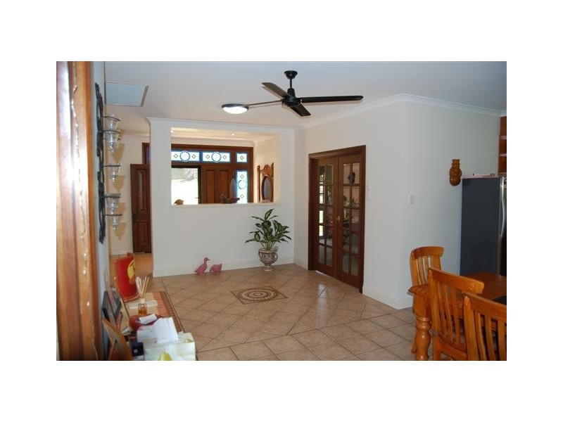 8-10 Priory Pl, Forestdale QLD 4118