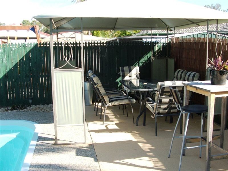 11 Murrumbidgee St, Hillcrest QLD 4118