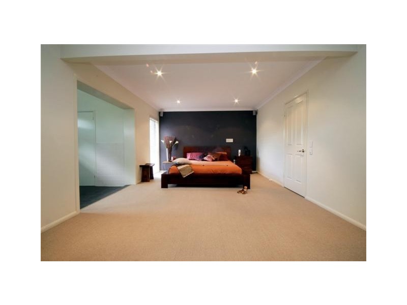 64 Noffke Ct, Logan Reserve QLD 4133