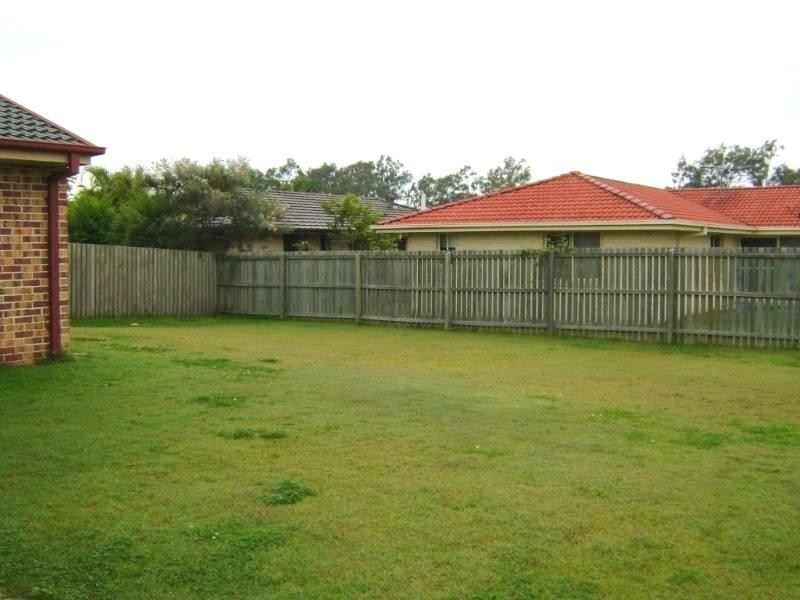 4 Paddies Crescent, Crestmead QLD 4132