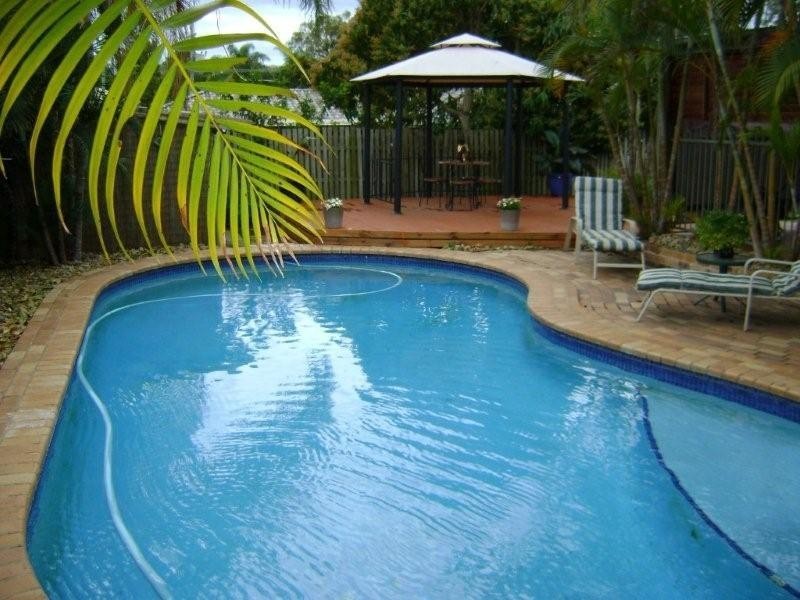 9 Carlos Street, Hillcrest QLD 4118