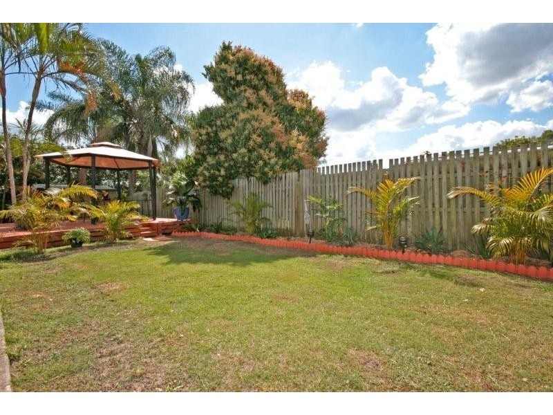 9 Carlos Street, Hillcrest QLD 4118