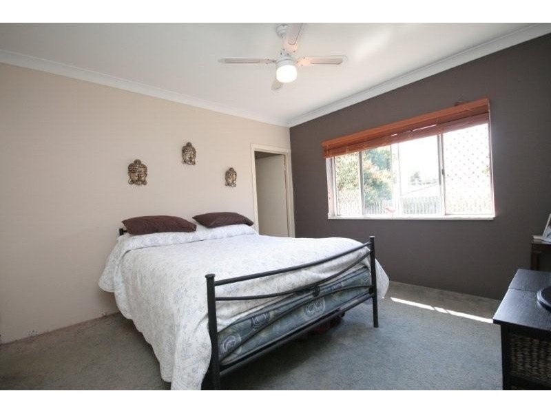 9 Carlos Street, Hillcrest QLD 4118