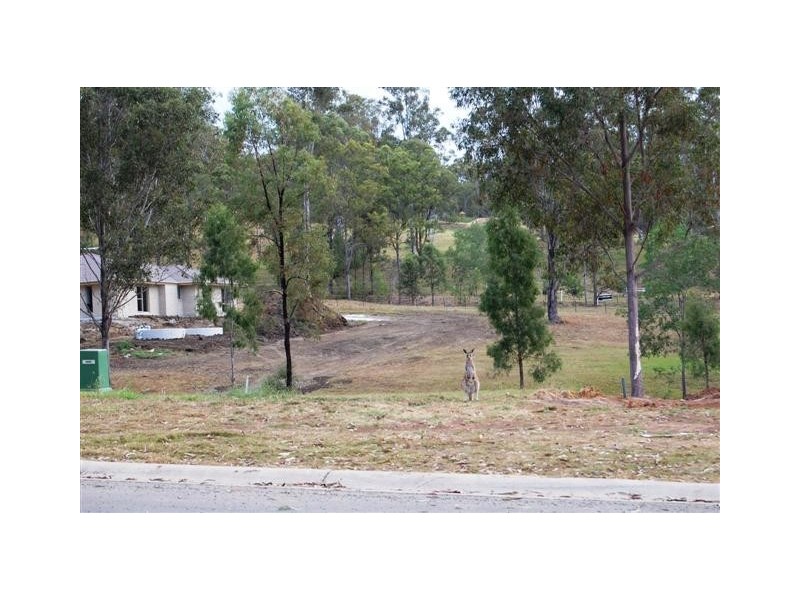 9-11 The Bluff Ct, Cedar Vale QLD 4285