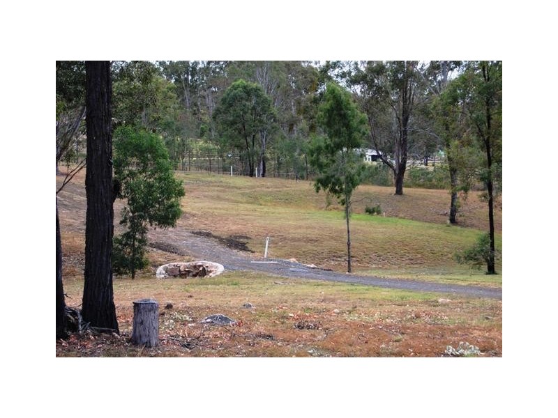 9-11 The Bluff Ct, Cedar Vale QLD 4285