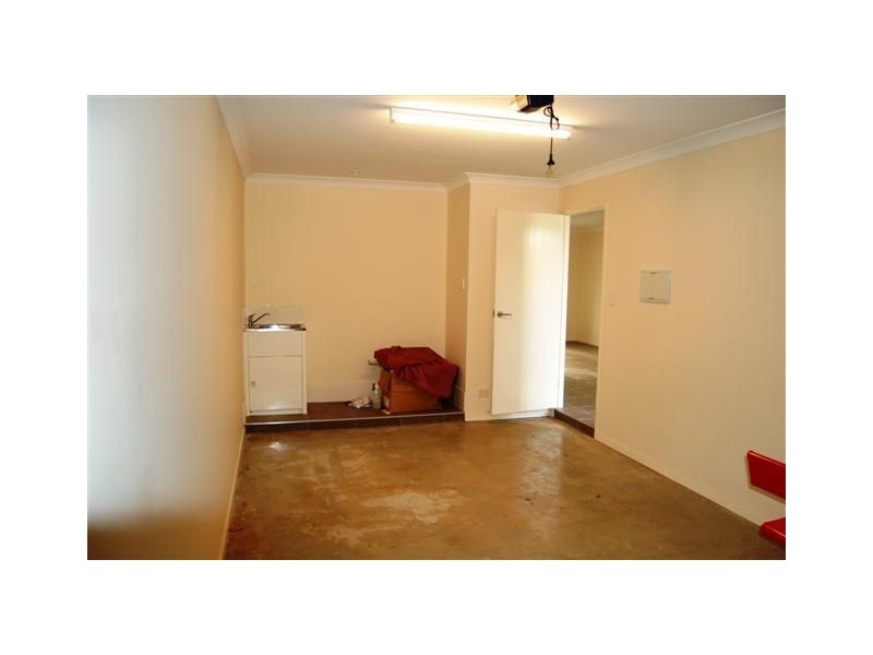 1 Emerald Court, Emerald Drive, Regents Park QLD 4118