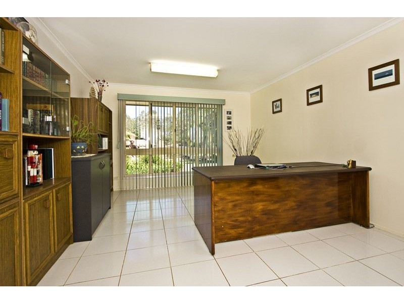 7 Eildon cl, Munruben QLD 4125