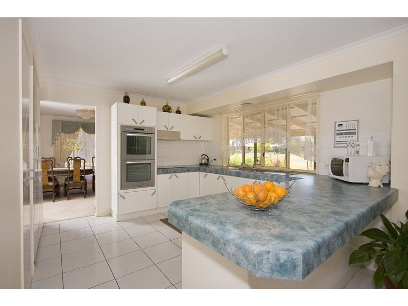 7 Eildon cl, Munruben QLD 4125