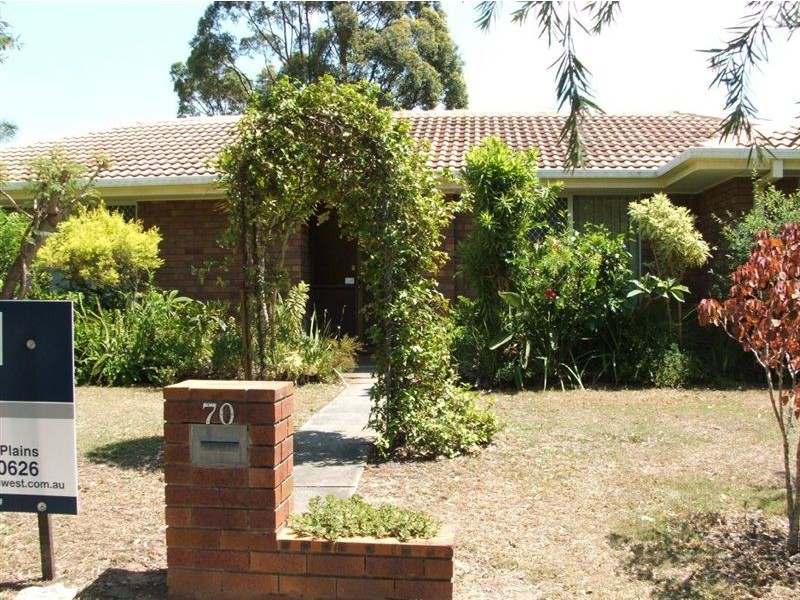 70 Estramina Rd, Regents Park QLD 4118