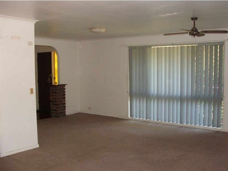 70 Estramina Rd, Regents Park QLD 4118