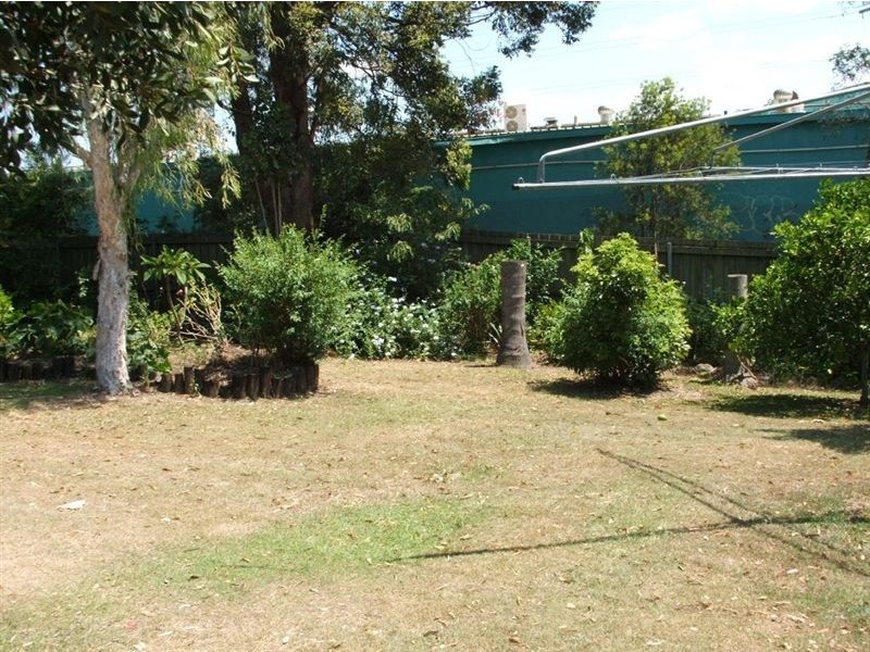 70 Estramina Rd, Regents Park QLD 4118