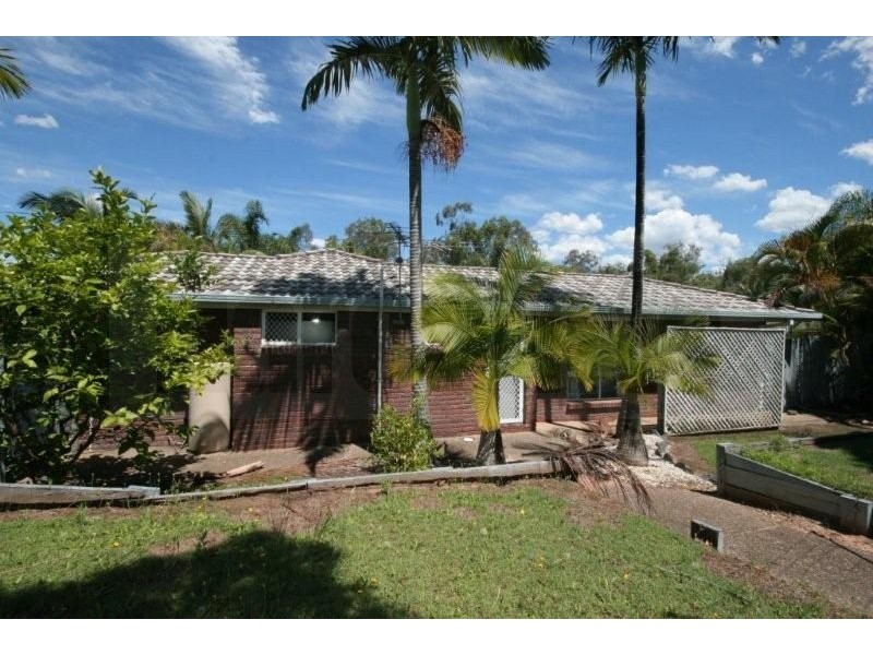 7 Calluna Ct, Regents Park QLD 4118