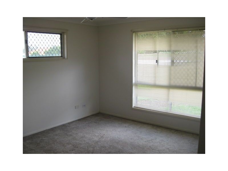 138 Lamberth Road, Regents Park QLD 4118